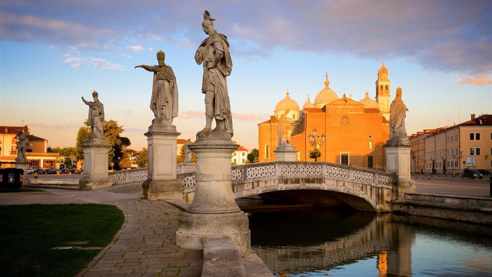 Apartmán Officine Cavour Casa Dei Leoni Centro Storico Padova Exteriér fotografie