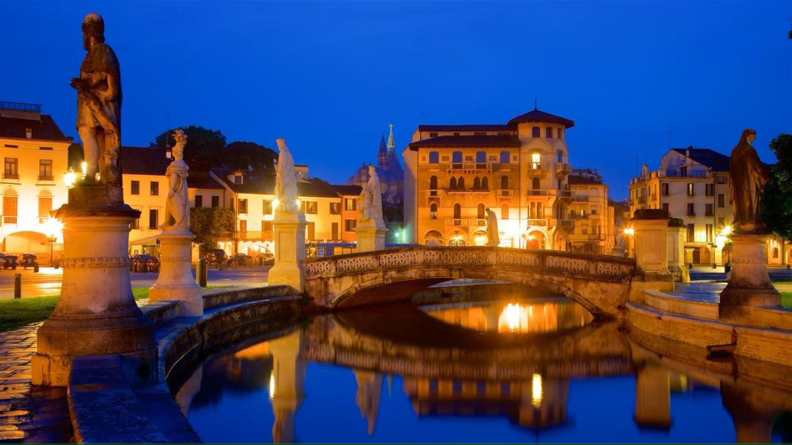 Apartmán Officine Cavour Casa Dei Leoni Centro Storico Padova Exteriér fotografie